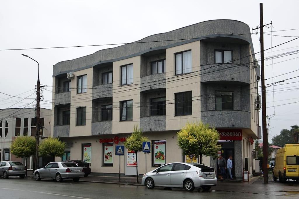 Persona Rooms Zugdidi Exterior foto